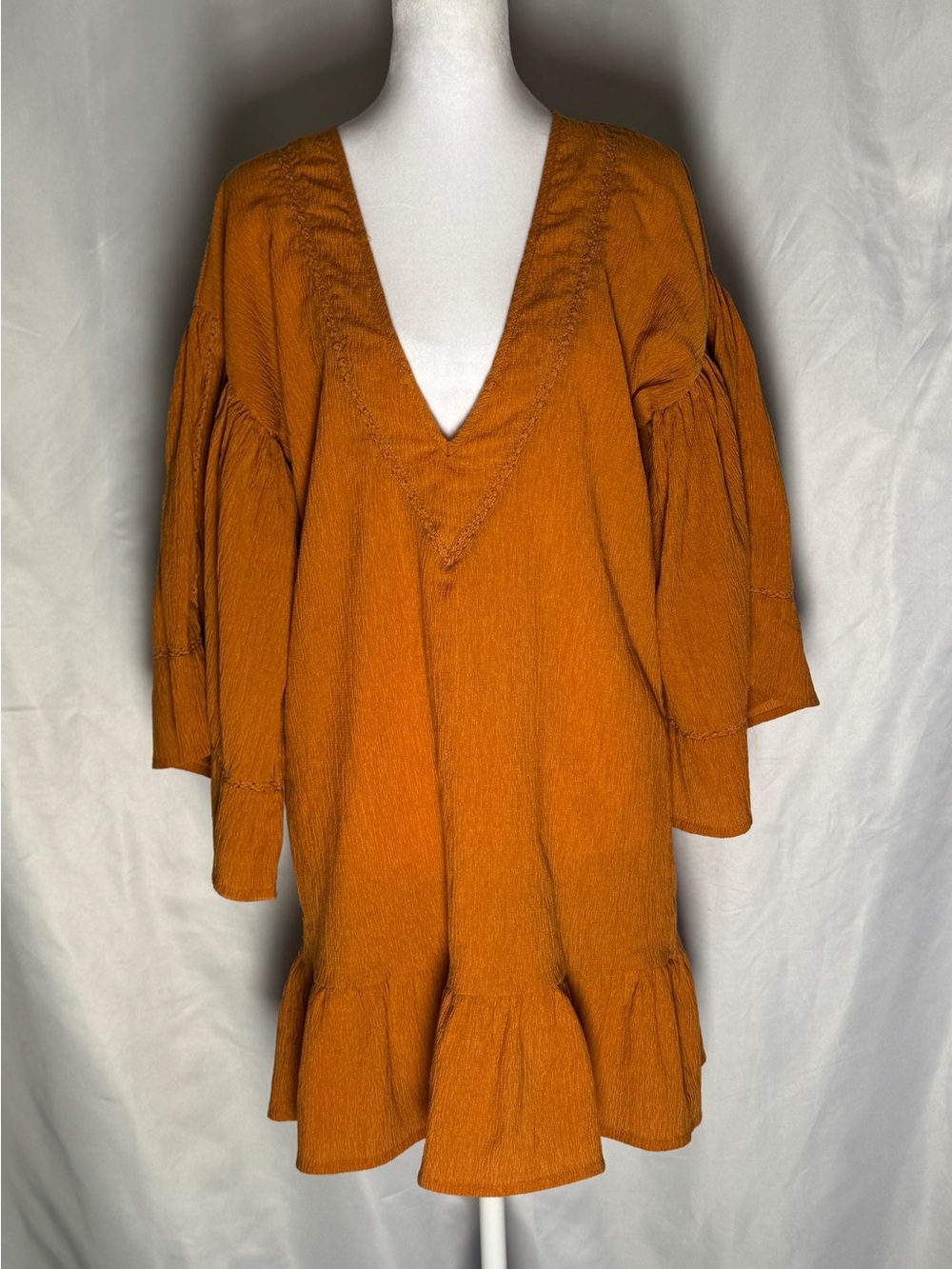 Storia Rust Orange Boho Mini Dress Size M Bell Sleeve Ruffle Hem Tunic
